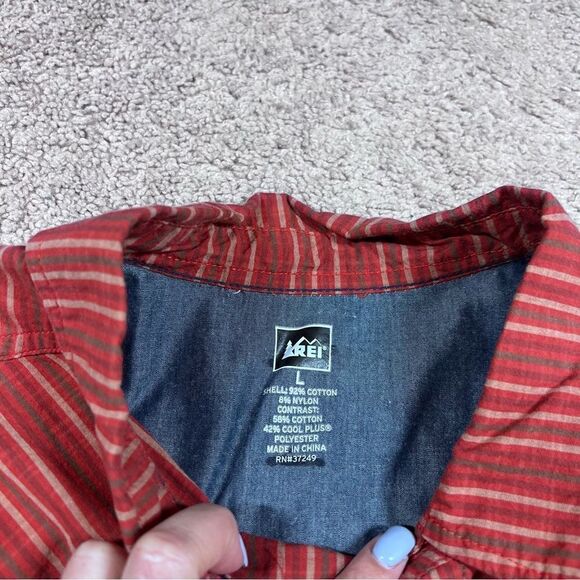 REI Shirt Short Sleeve Button Up Mens Button Front Pocket Cotton blend Size L - Picture 4 of 5